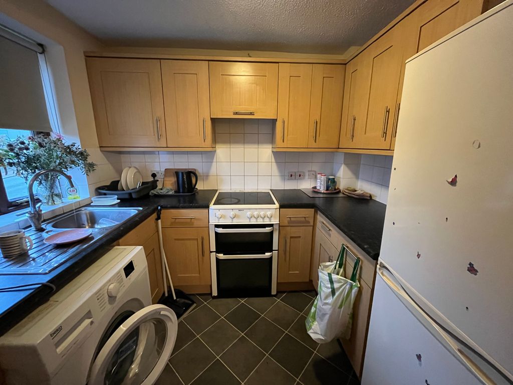 2 bed flat to rent in Henry Bird Way, Northampton NN4, £1,000 pcm