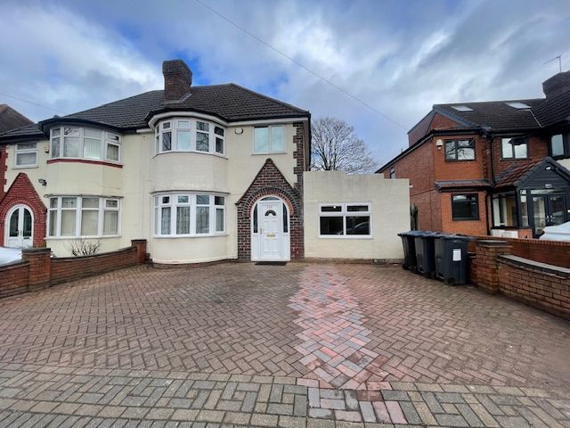 4 bed semi-detached house to rent in School Road, Hall Green, Birmingham B28, £1,500 pcm