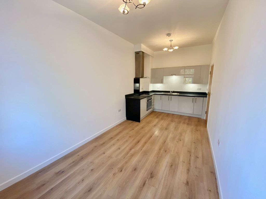 1 bed flat to rent in Millbrook Road East, Southampton SO15, £875 pcm