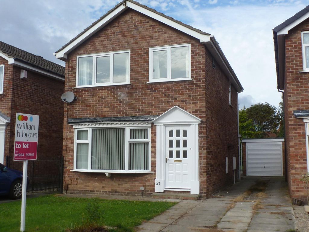 3 bed detached house to rent in St. Marks Grove, York YO30, £1,350 pcm