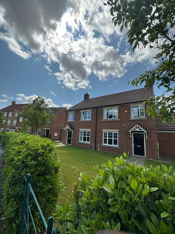 4 bed property to rent in The Meadows, Wynyard Manor, Billingham TS22, £1,450 pcm