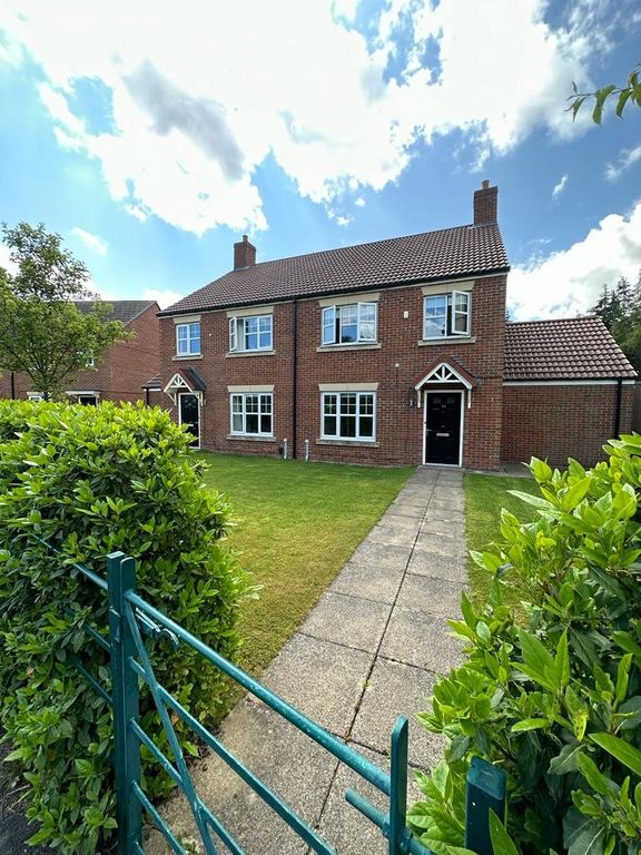 4 bed property to rent in The Meadows, Wynyard Manor, Billingham TS22, £1,450 pcm