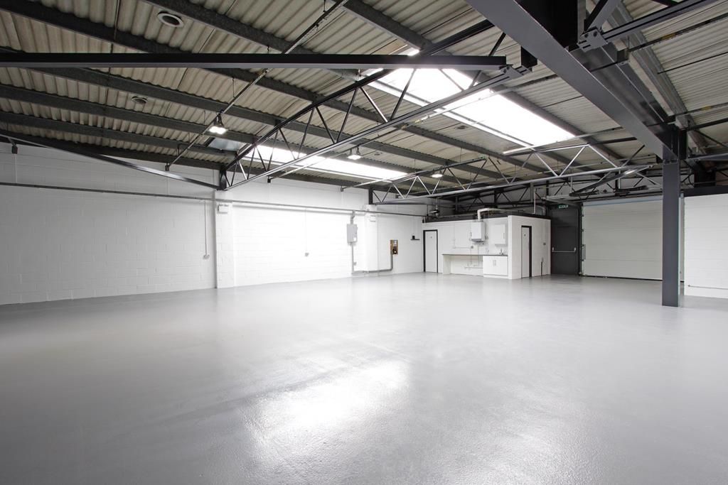 Warehouse to let in Tanners Drive, Blakelands, Milton Keynes, Buckinghamshire MK14, £43,700 pa