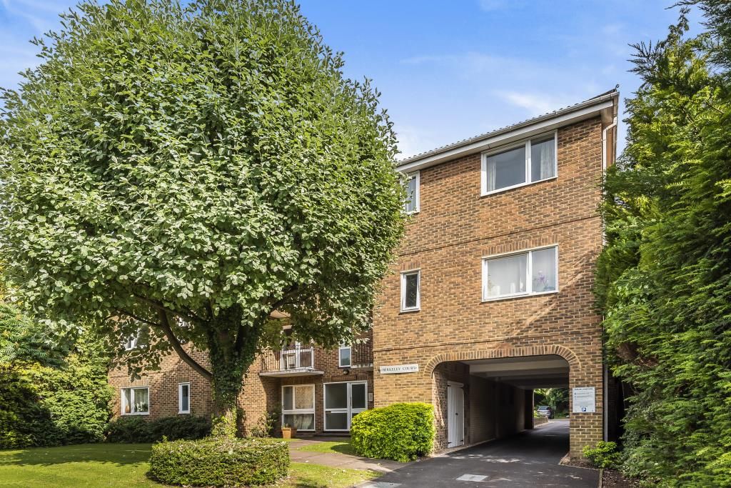 2 bed flat to rent in Surbiton, Surrey KT6, £1,750 pcm