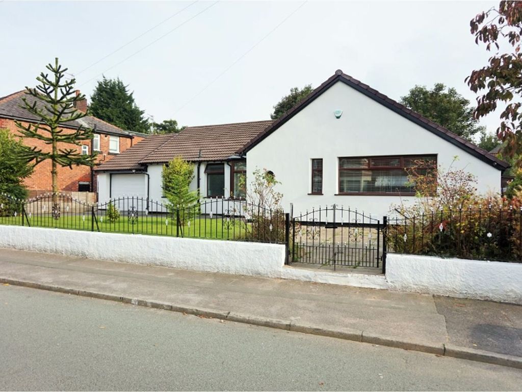 4 bed detached bungalow for sale in 62 Hill Lane, Manchester M9, £450,000