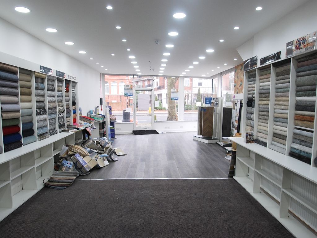 Retail premises to let in Finchley Road, London NW3, £22,500 pa