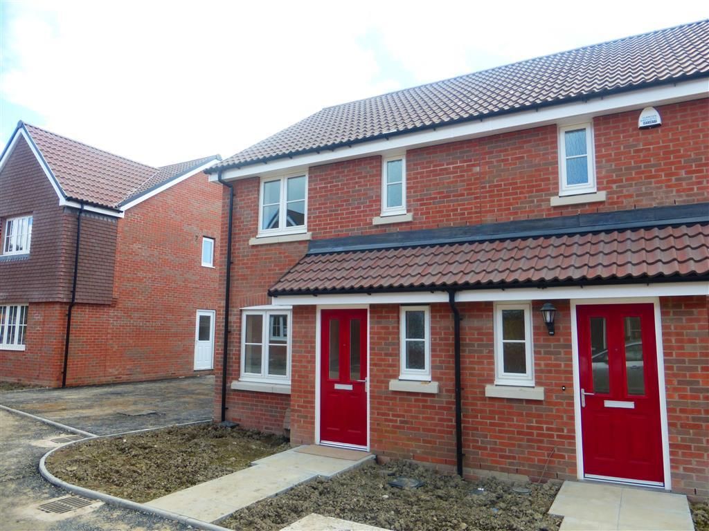 3 bed property to rent in Anstee Road, Shaftesbury SP7, £1,200 pcm