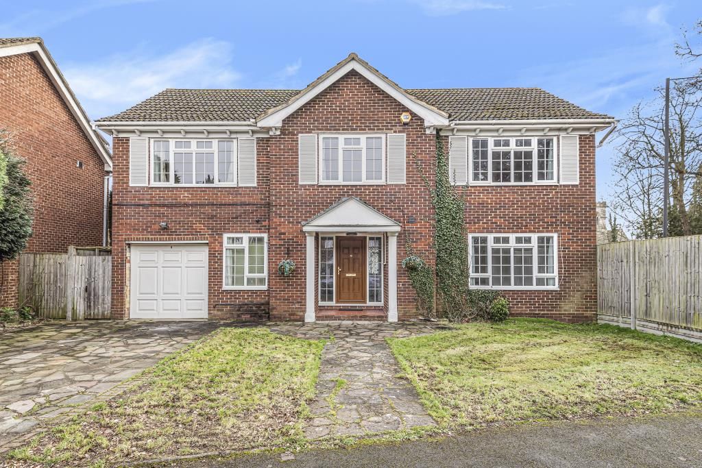 4 bed detached house to rent in Stanmore, Harrow HA7, £4,500 pcm