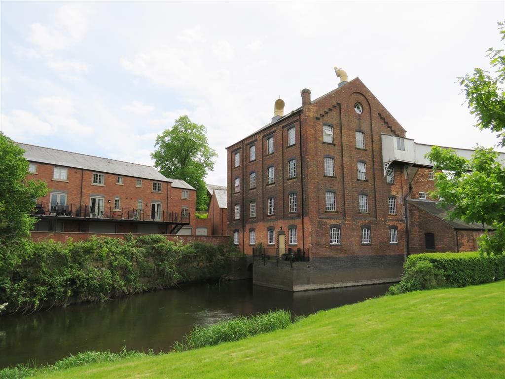 2 bed flat to rent in The Flour Mills, Burton-On-Trent DE15, £1,150 pcm