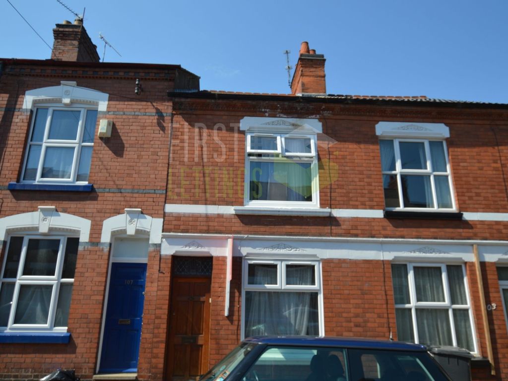 3 bed terraced house to rent in Hartopp Road, Clarendon Park LE2, £303 pcm