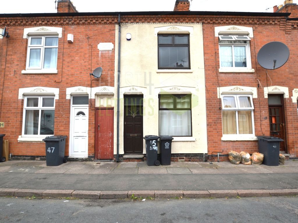 2 bed terraced house to rent in Luther Street, West End LE3, £433 pcm