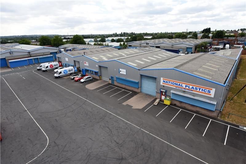 Light industrial to let in Wednesbury Trading Estate, Wednesbury, West Midlands WS10, Non quoting