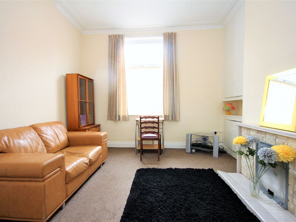 3 bed terraced house to rent in Norris Street, Preston, Lancashire PR1, £850 pcm