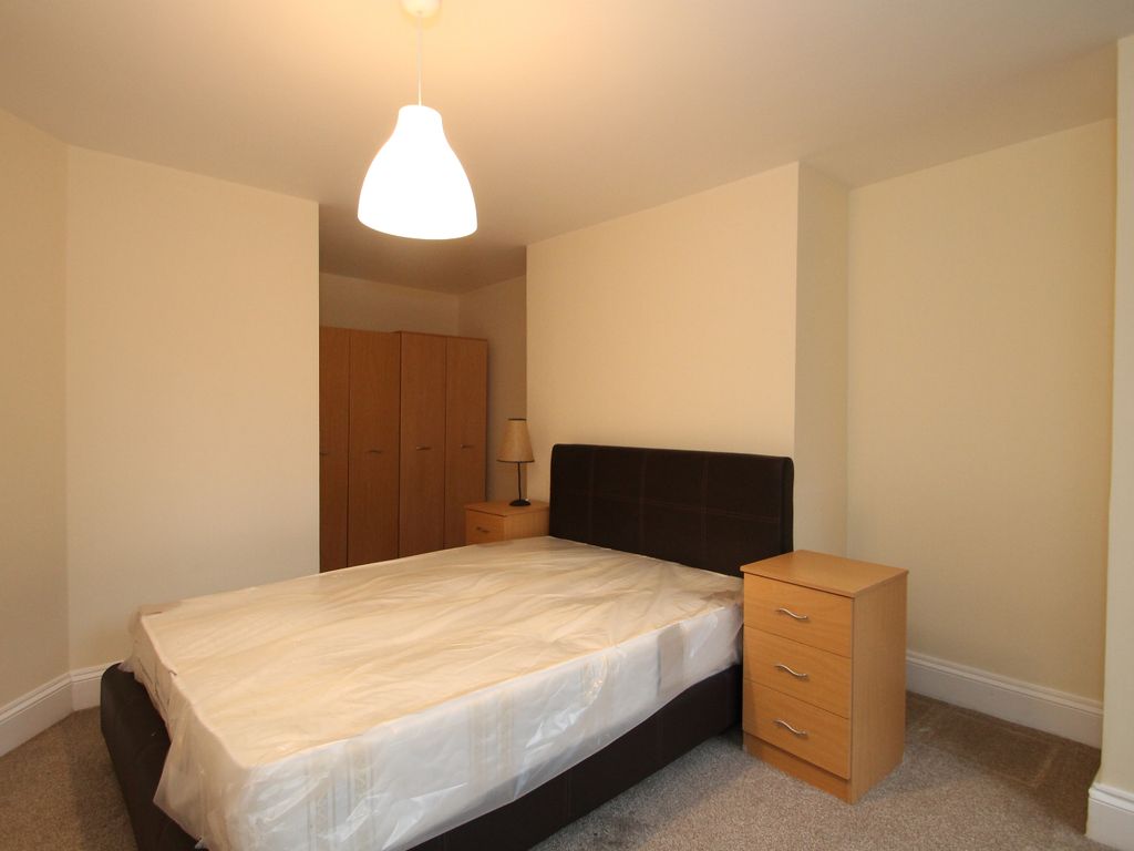 2 bed flat to rent in Portland Rise, Finsbury Park N4, £2,080 pcm