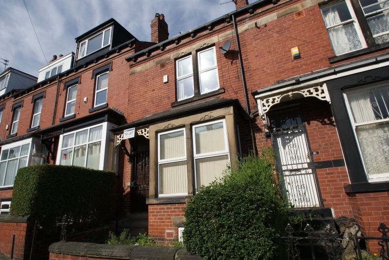 6 bed terraced house to rent in Burchett Grove, Woodhouse, Leeds LS6, £386 pppm