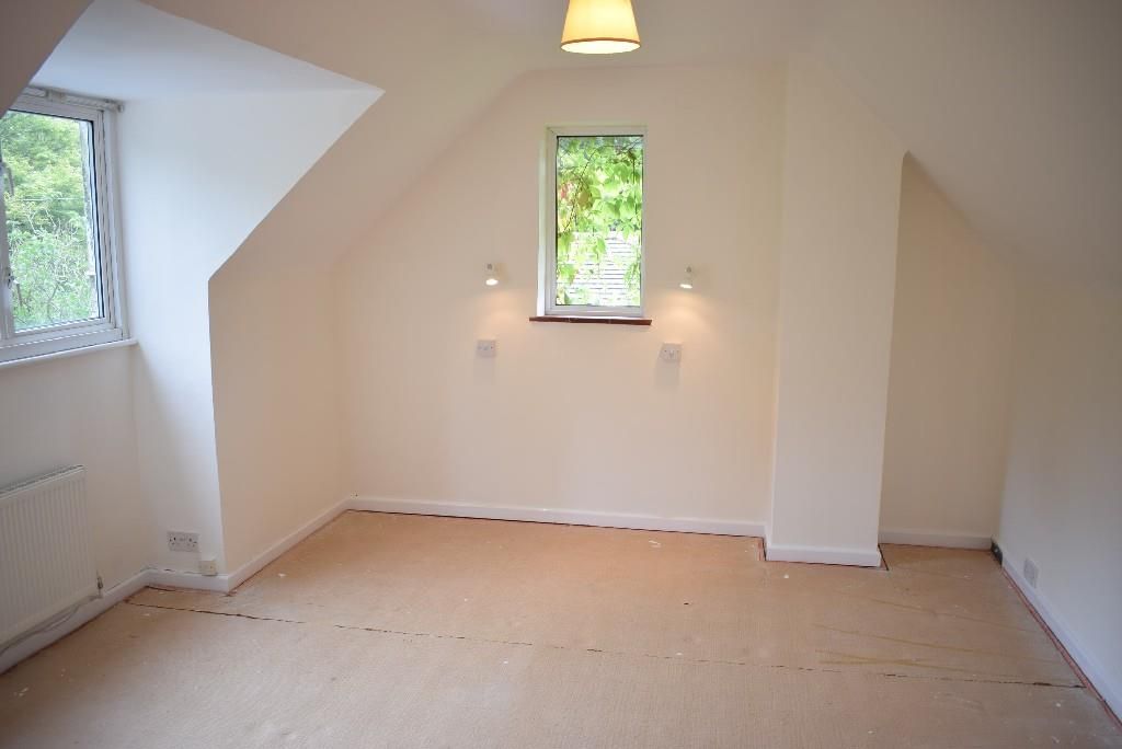 3 bed bungalow for sale in Red Lane, Aldermaston, Reading RG7, £625,000