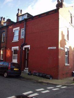 4 bed terraced house to rent in Harold Avenue, Hyde Park, Leeds LS6, £425 pppm