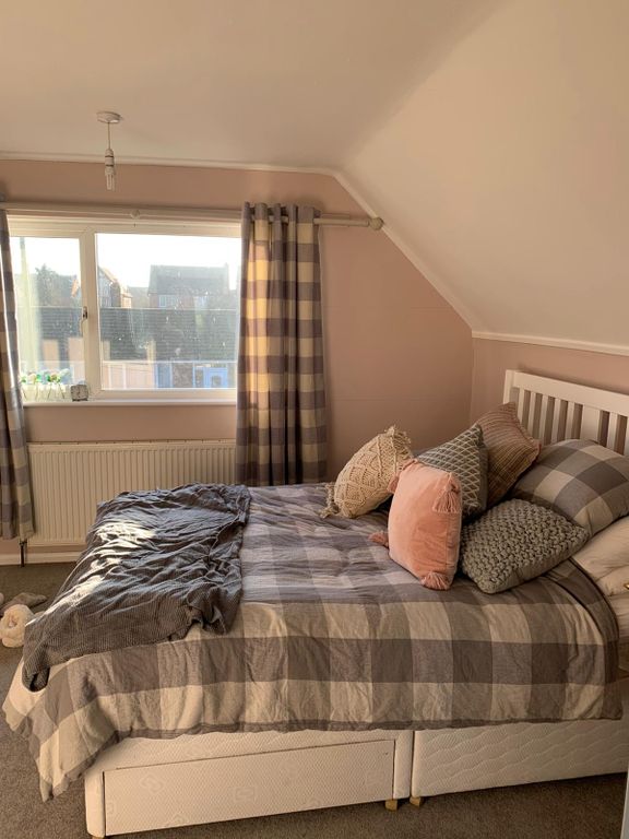 3 bed bungalow to rent in Deepmore Close, Alrewas DE13, £950 pcm