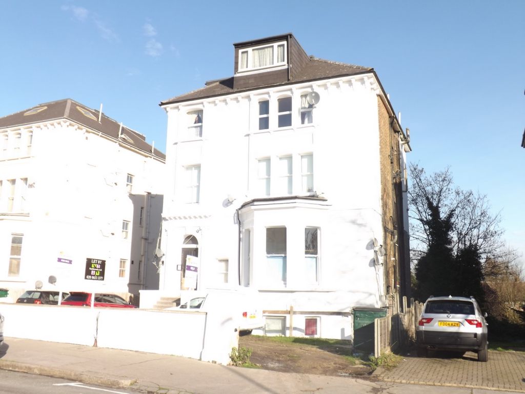 2 bed flat for sale in Flat 2, Lancaster Road, South Norwood SE25, £395,000