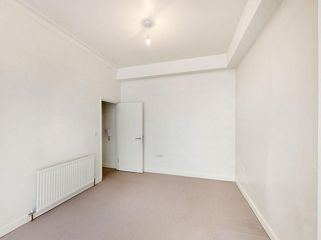 Studio to rent in Upper Street, Islington, London N1, £1,650 pcm