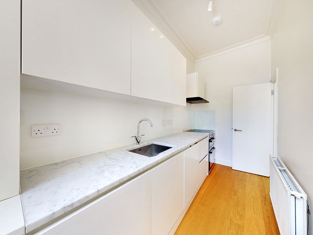 Studio to rent in Upper Street, Islington, London N1, £1,650 pcm