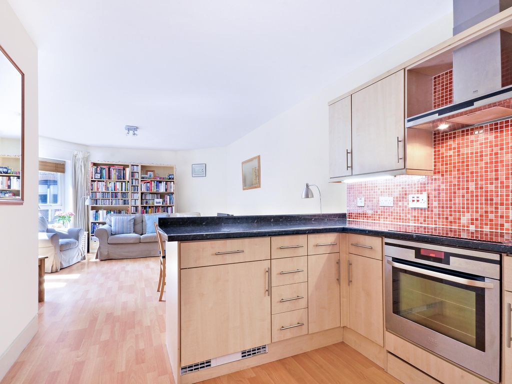 2 bed flat for sale in Falconet Court, 123 Wapping High Street, London E1W, £725,000