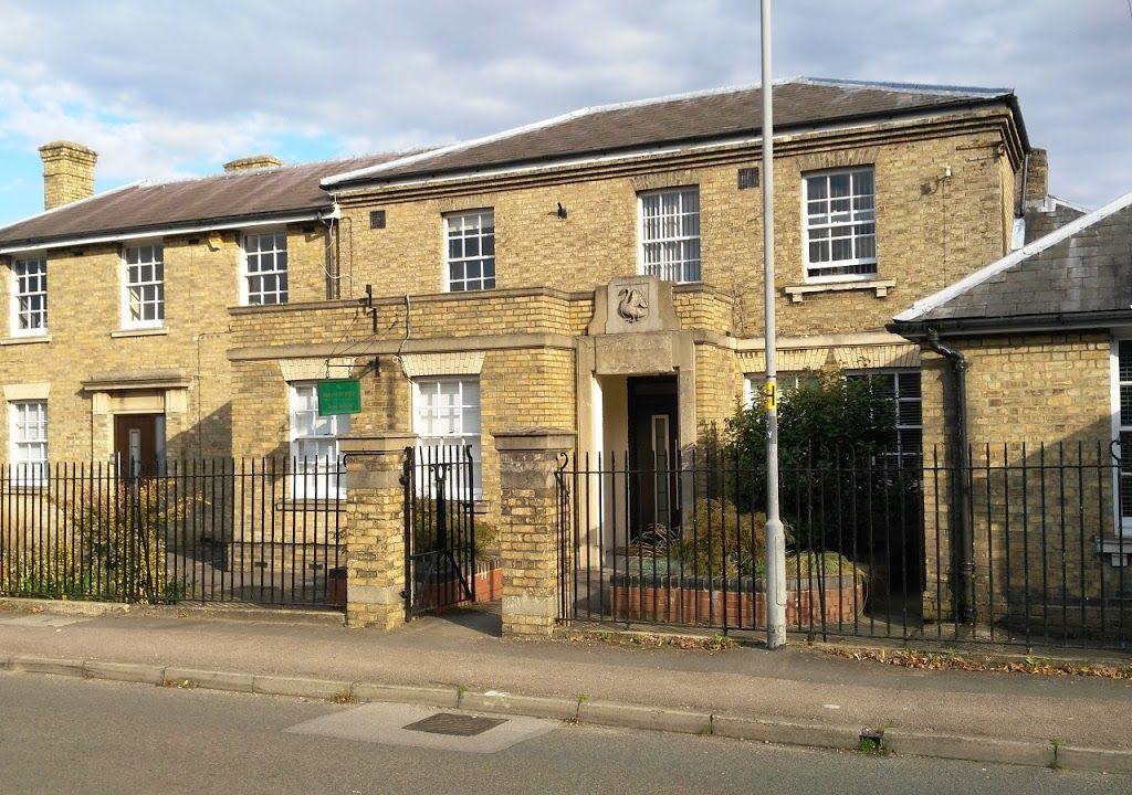 Office to let in Simpson Road, Fenny Stratford Milton Keynes MK2, £7,800 pa
