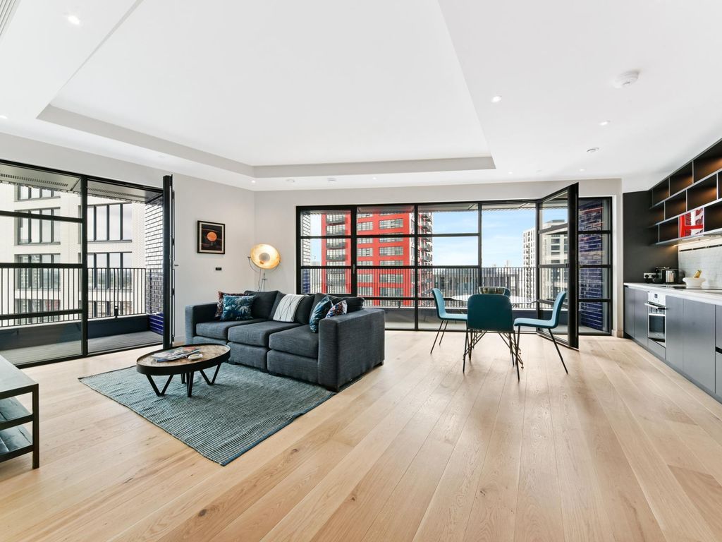 New home, 1 bed flat for sale in Bridgewater House, London City Island, London E14, £485,000