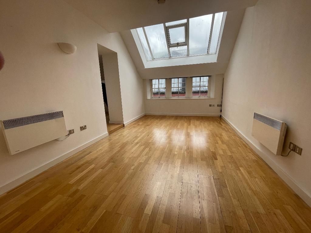 2 bed flat to rent in Dale Street, Manchester M1, £1,400 pcm