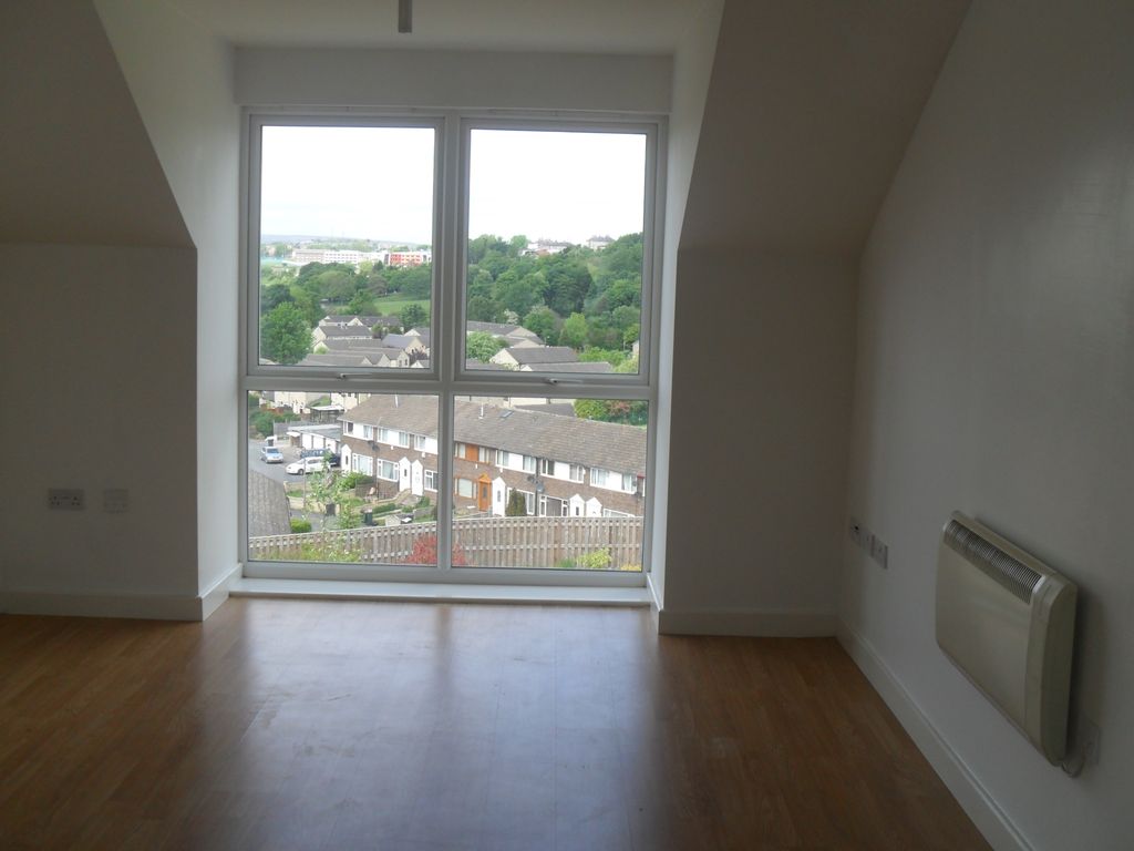 1 bed flat to rent in 289 Otley Road, Bradford BD3, £525 pcm