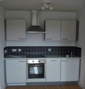 1 bed flat to rent in 289 Otley Road, Bradford BD3, £525 pcm