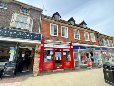 Retail premises to let in Canal Side, High Street, Hungerford RG17, £13,500 pa