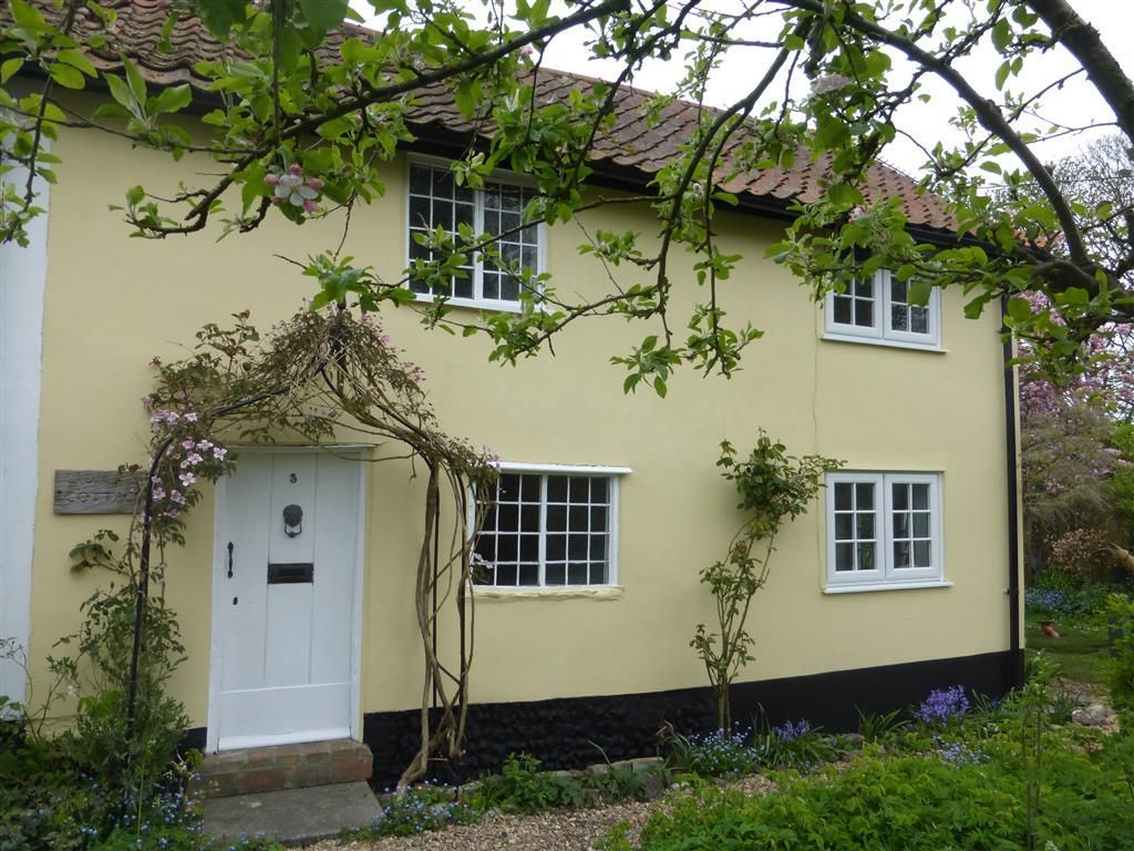 2 bed property to rent in Caston Road, Griston, Thetford IP25, £750 pcm
