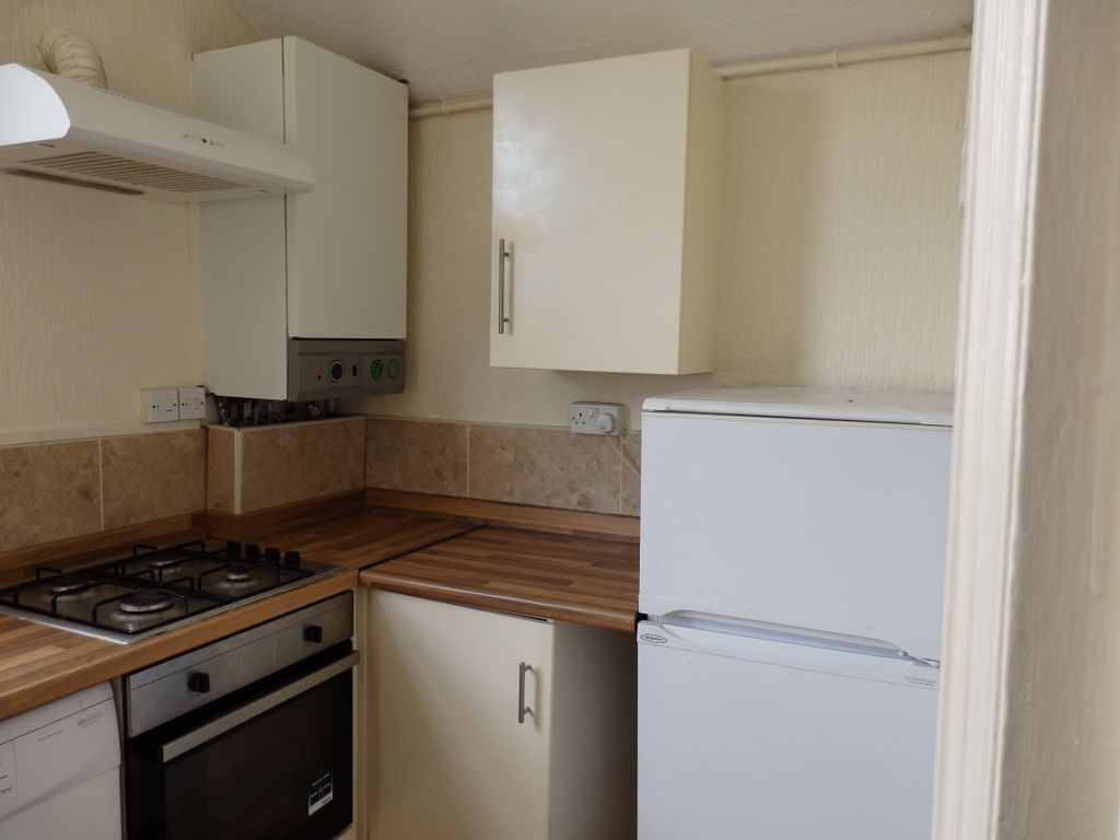 1 bed flat to rent in New Zealand Road, Cardiff CF14, £795 pcm