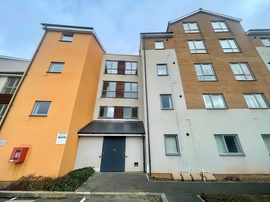 2 bed flat to rent in Kittiwake Drive, Portishead, Bristol BS20, £1,300 pcm