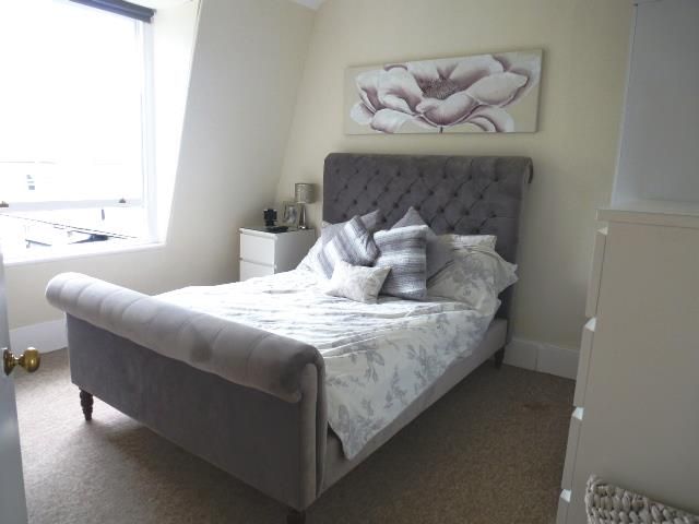 1 bed flat to rent in Grove Avenue, Tunbridge Wells TN1, £1,050 pcm