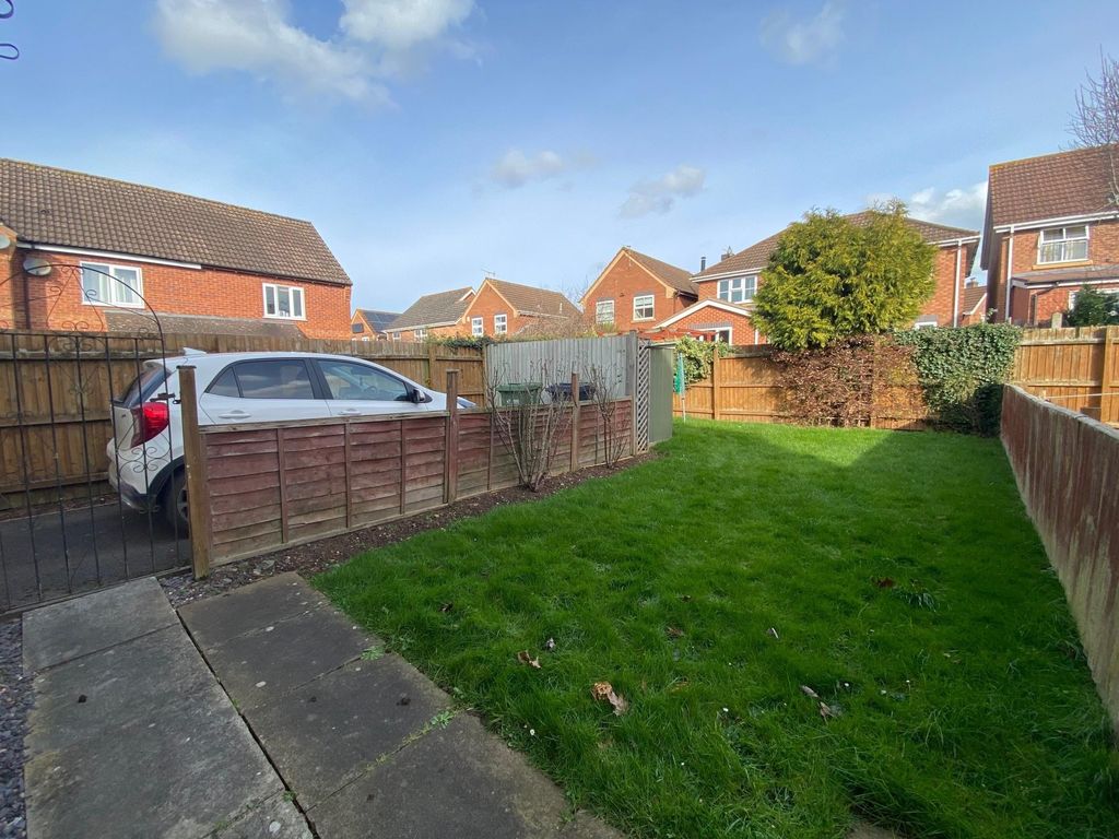 2 bed semi-detached house to rent in Mandalay Drive, Brockhill Village, Worcester WR5, £900 pcm