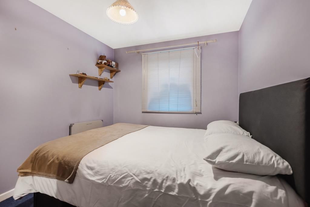 1 bed flat to rent in Newbury, Berkshire RG14, £900 pcm