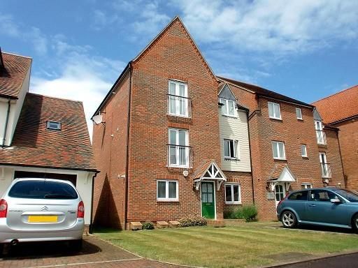 2 bed flat to rent in Abingdon, Oxfordshire OX14, £1,200 pcm