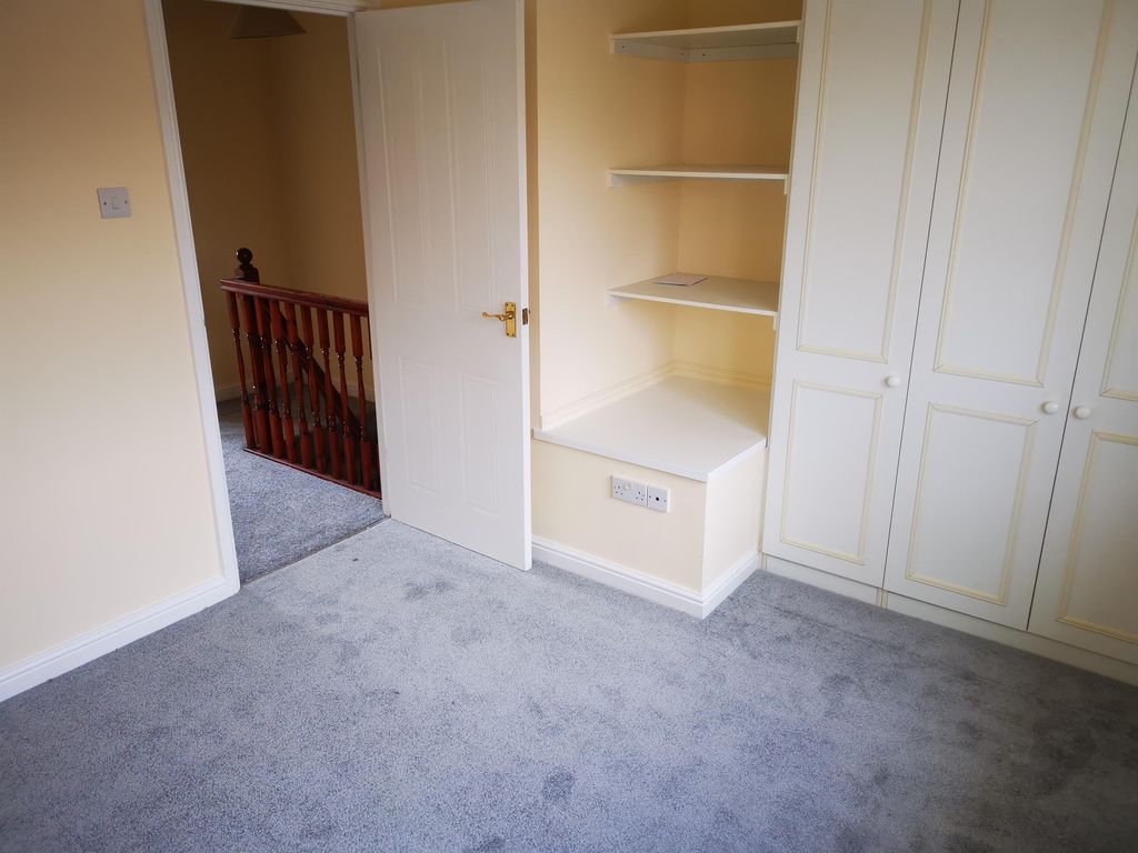 2 bed property to rent in Llys Eglwys, Bridgend CF31, £800 pcm