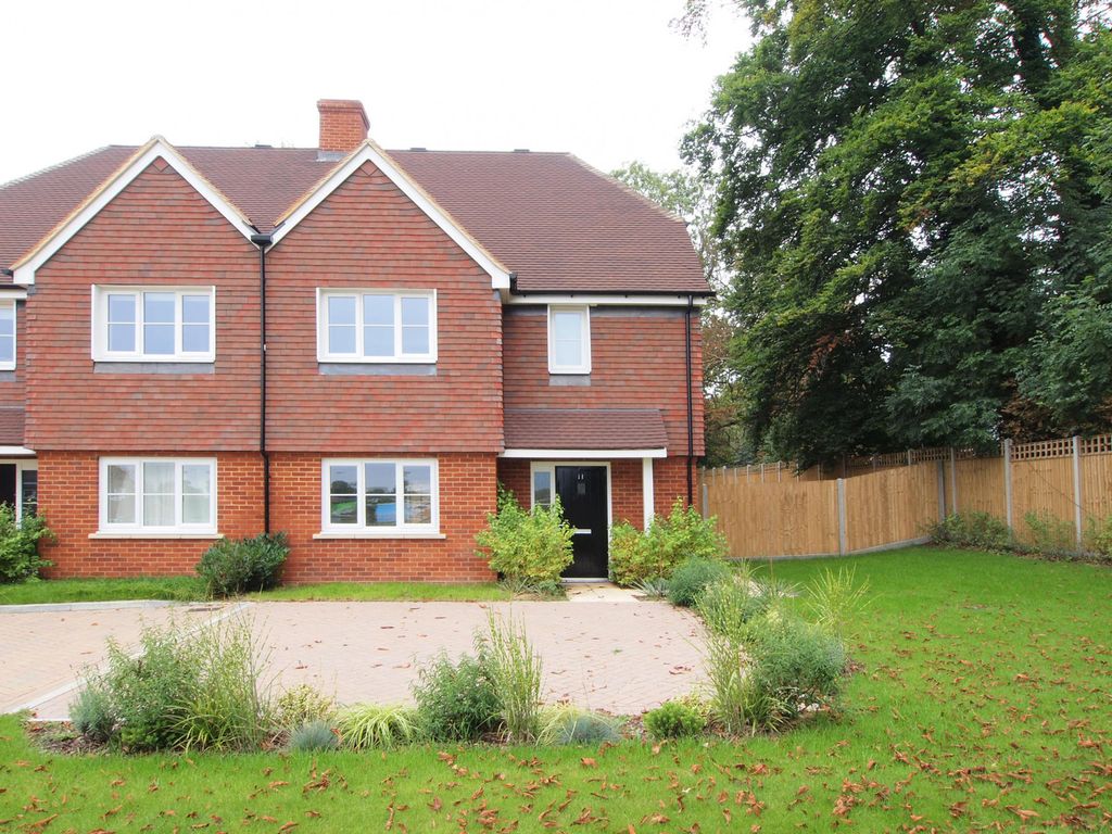 3 bed semi-detached house to rent in Skylark Close, Ewell, Surrey KT17, £2,500 pcm