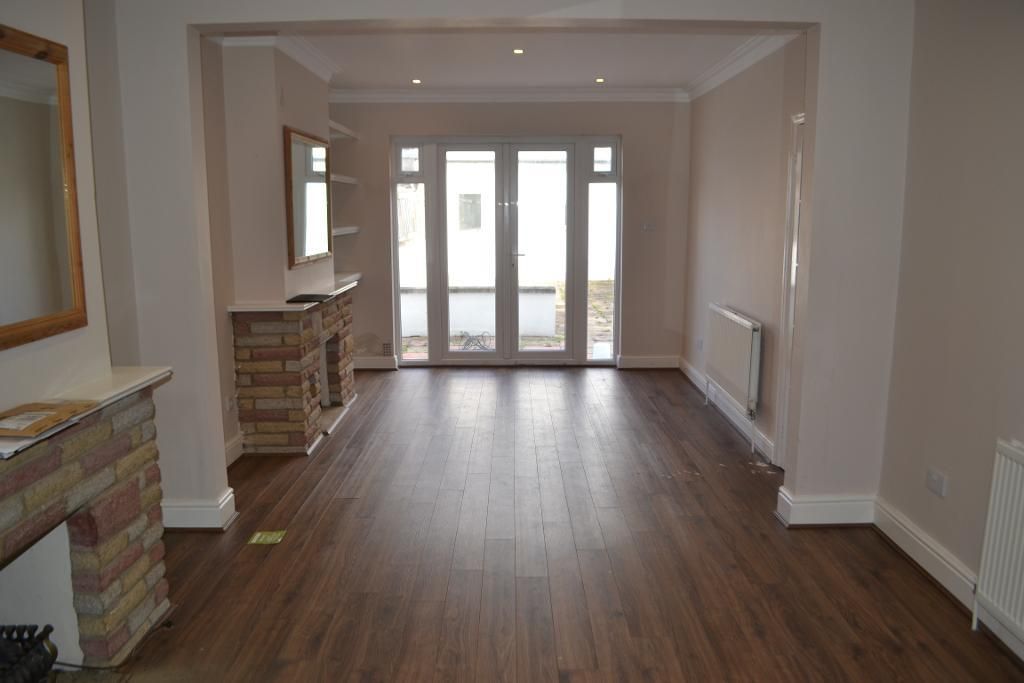 3 bed terraced house to rent in Church Walk, London SW16, £2,299 pcm