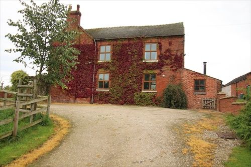 4 bed farmhouse to rent in Dagdale, Bramshall ST14, £1,950 pcm
