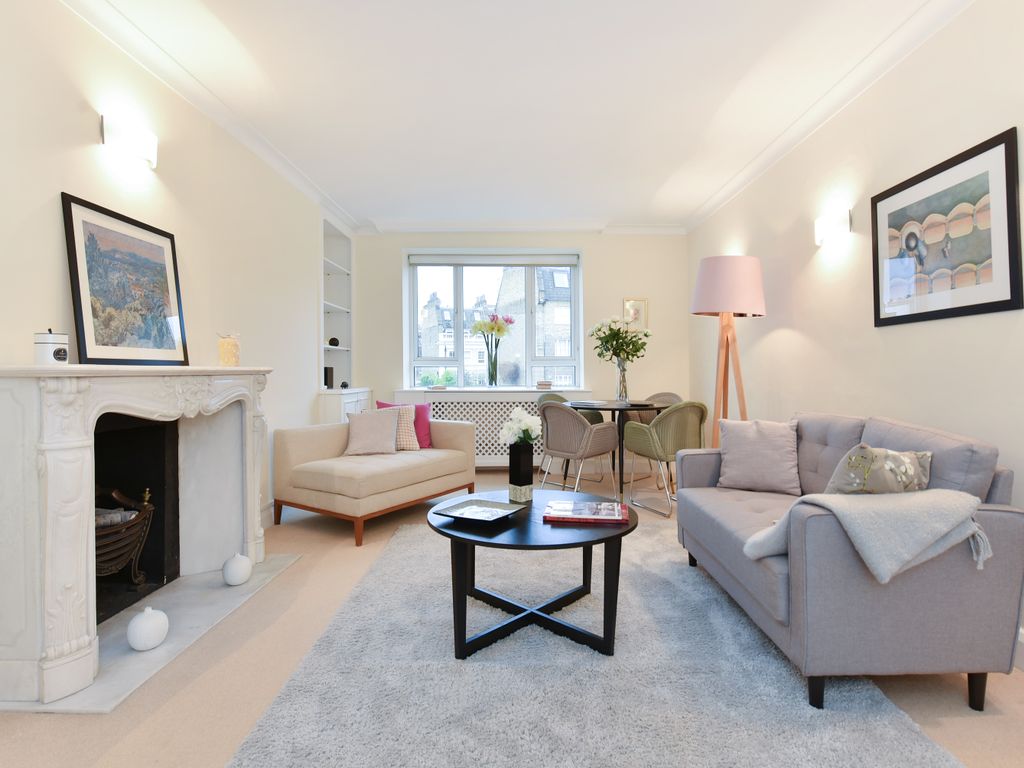 2 bed flat for sale in Harrington Road, London SW7, £1,350,000