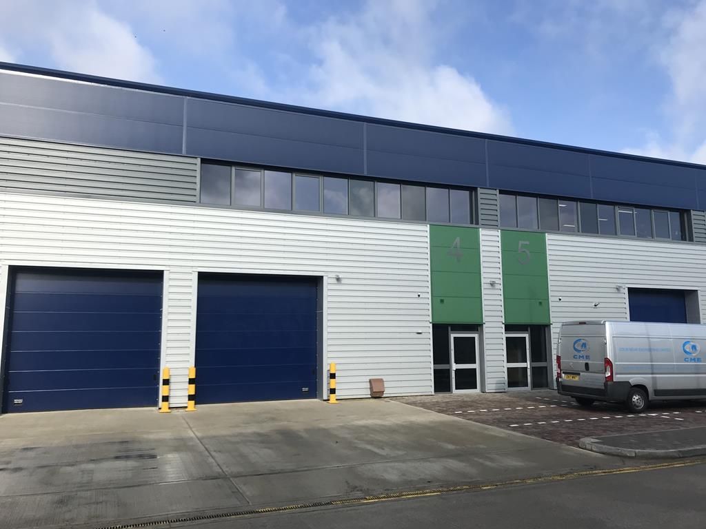Warehouse to let in Chancerygate Business Centre, Goulds Close, Denbigh West, Milton Keynes, Buckinghamshire MK1, £42,600 pa