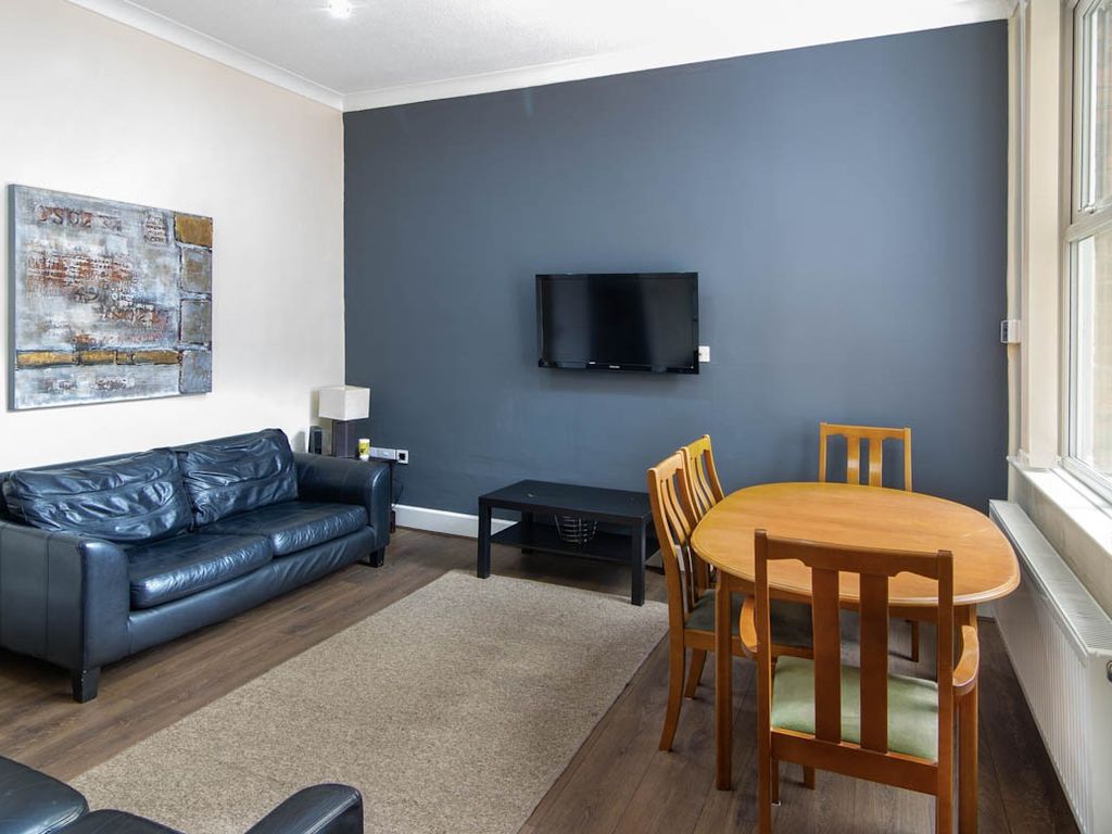 4 bed terraced house to rent in De Lacy Street, Ashton-On-Ribble, Preston, Lancashire PR2, £1,832 pcm