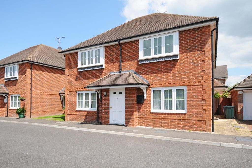 1 bed flat to rent in Chesham, Buckinghamshire HP5, £1,100 pcm