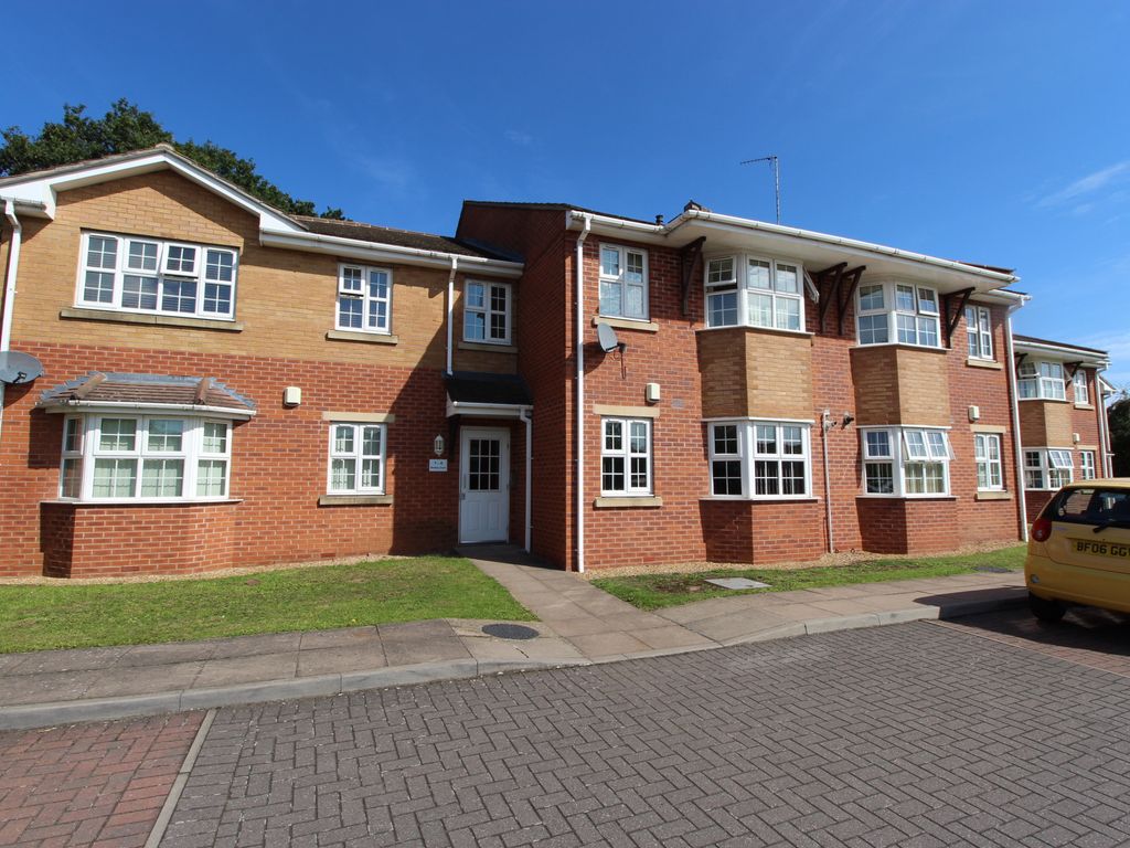 2 bed flat to rent in Longfellow Road, Coventry CV2, £800 pcm