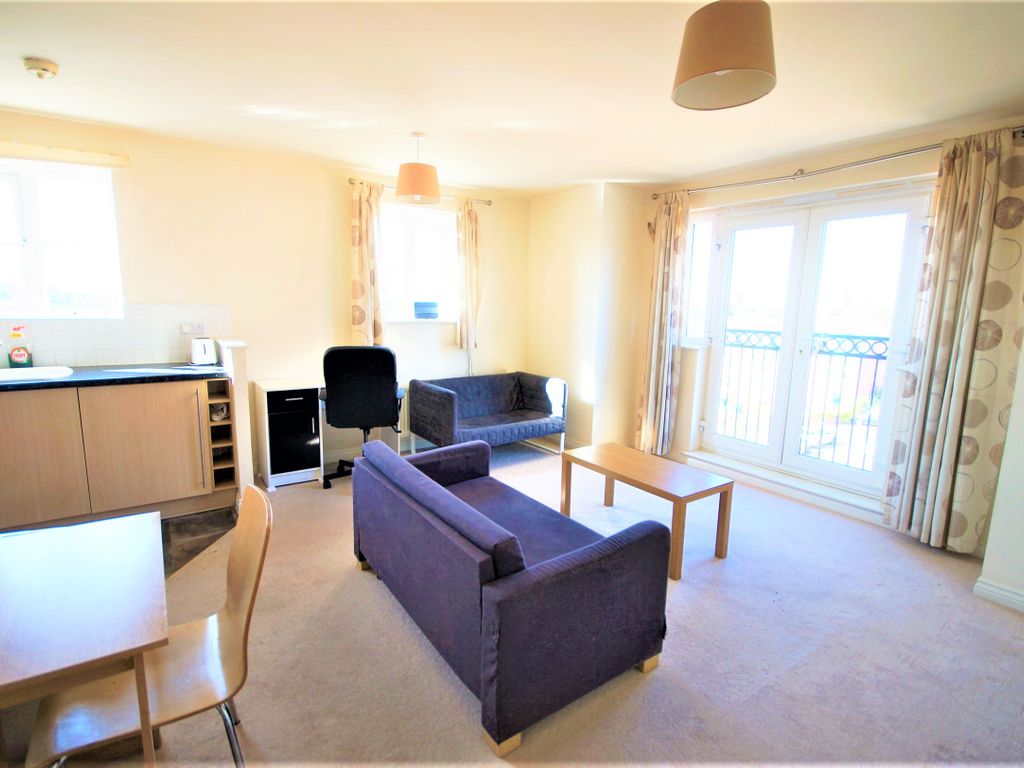 2 bed flat to rent in Signet Square, Coventry CV2, £850 pcm