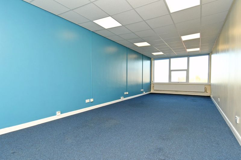 Office to let in Methley Road, Castleford WF10, £5,952 pa